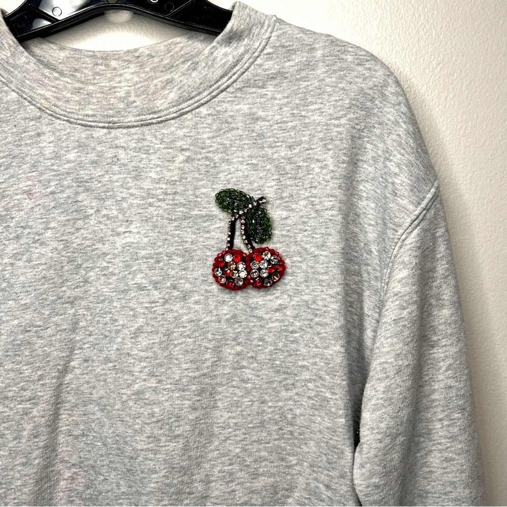 Women’s Gray Crew Neck Sweatshirt Embellished Cherry Appliqué Rhinestone Size Sm